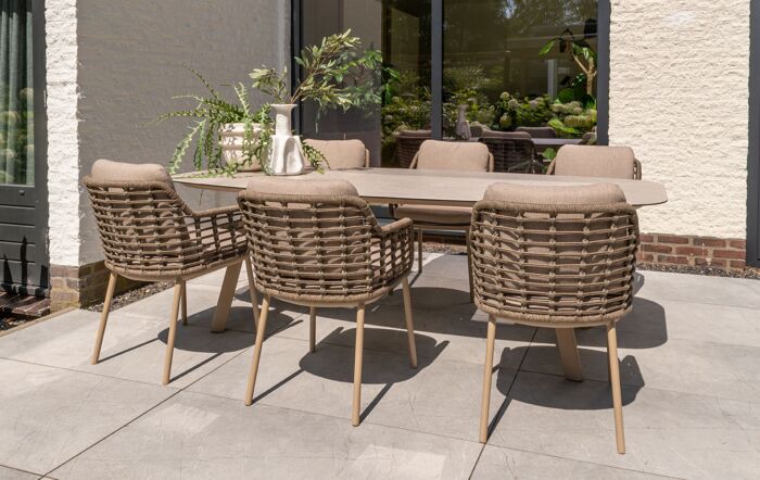 4 Seasons Outdoor Puglia 6 Seat Oval Garden Dining Set