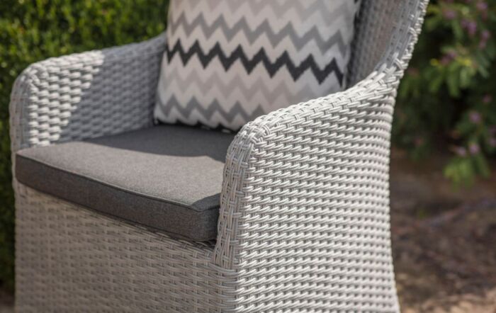 Bramblecrest Tetbury Round Rattan Bistro Set - Graphite