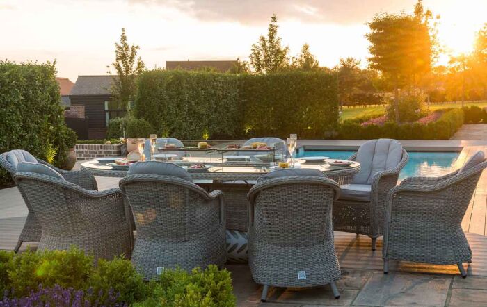 Maze Oxford 8 Seat Oval Firepit Dining Set with Heritage Chairs