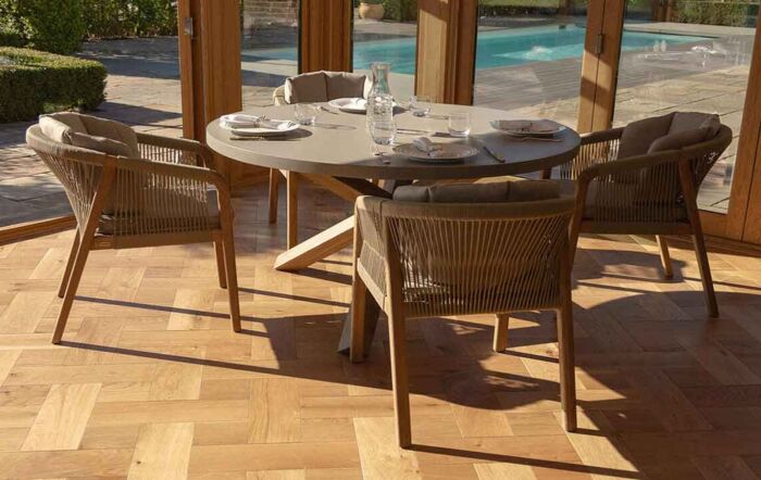 Maze Martinique Rope Weave Outdoor 4 Seat Round Dining Set 